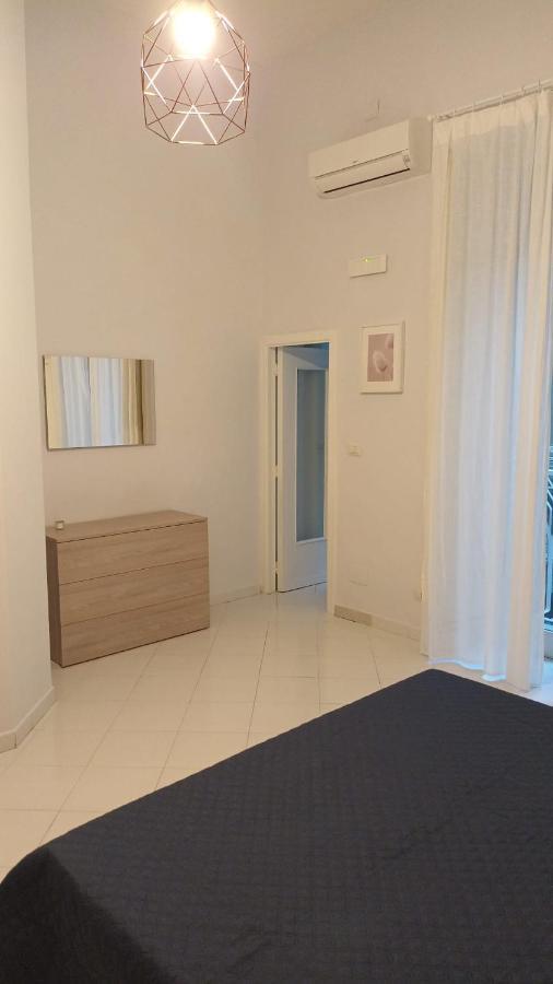 Liz House Toledo Apartment เนเปิลส์ ภายนอก รูปภาพ